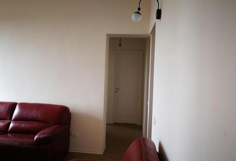 مبيت وإفطار Backpackers