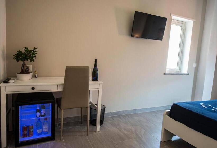 Bed and Breakfast Cosmo Rooms A Pochi Passi Da Tropea