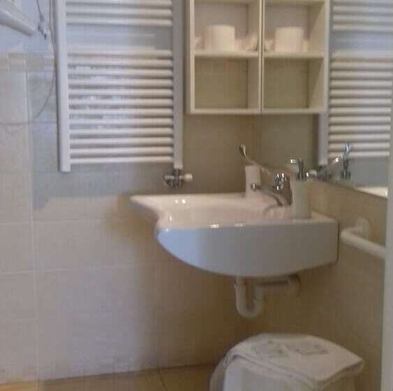 مبيت وإفطار Dimora Di Bosco Room & Breakfast