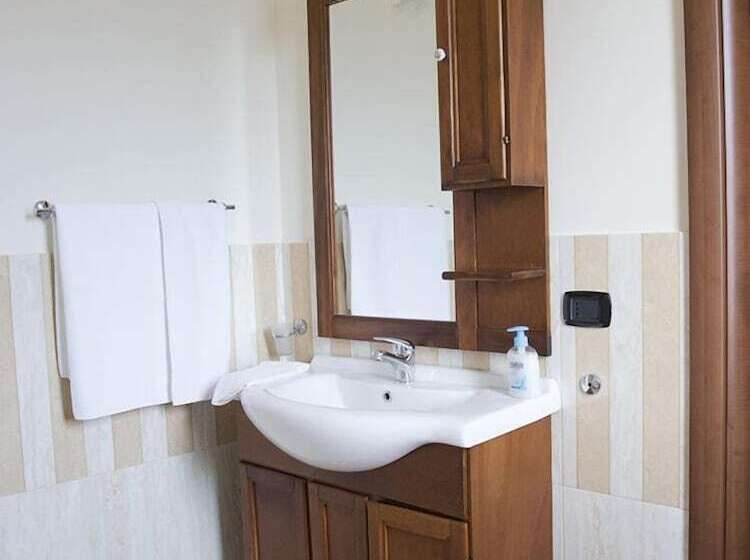 Bed And Breakfast Piano Del Re