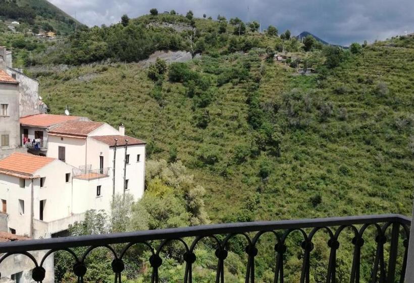 Отель B&b Montemare