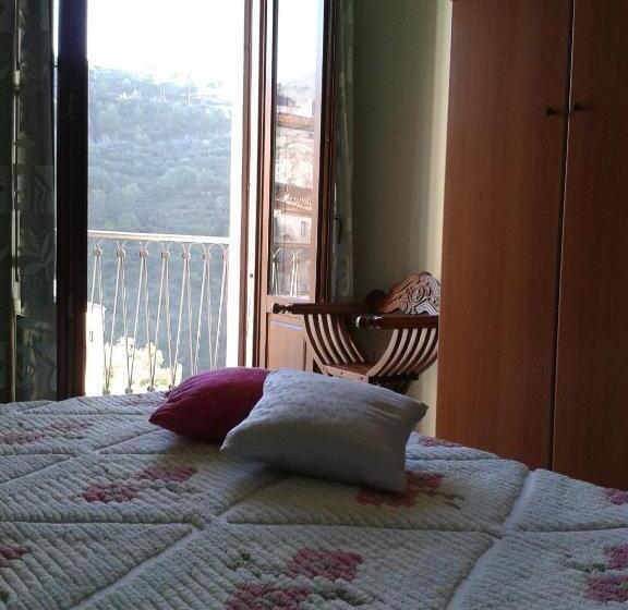 Отель B&b Montemare