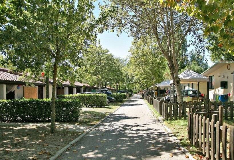 فندق Camping Village I Tre Moschettieri