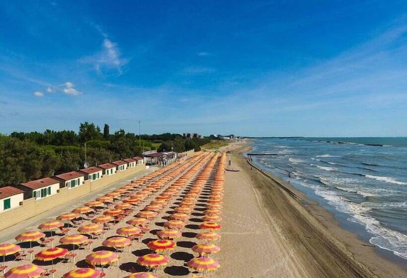 Отель Camping Village I Tre Moschettieri