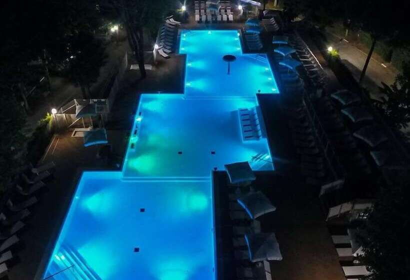 فندق Camping Village I Tre Moschettieri