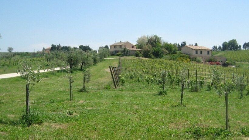 교외 호텔 I Tre Filari