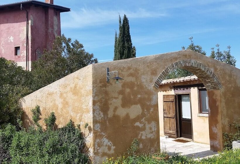 فندق ريفى La Torre Rossa