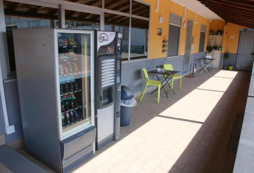 پانسیون Etna Parking