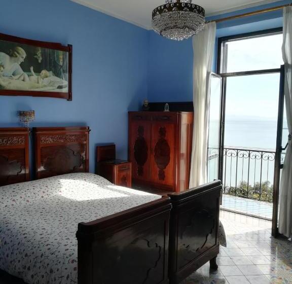 بنسيون Lady Ida B&b