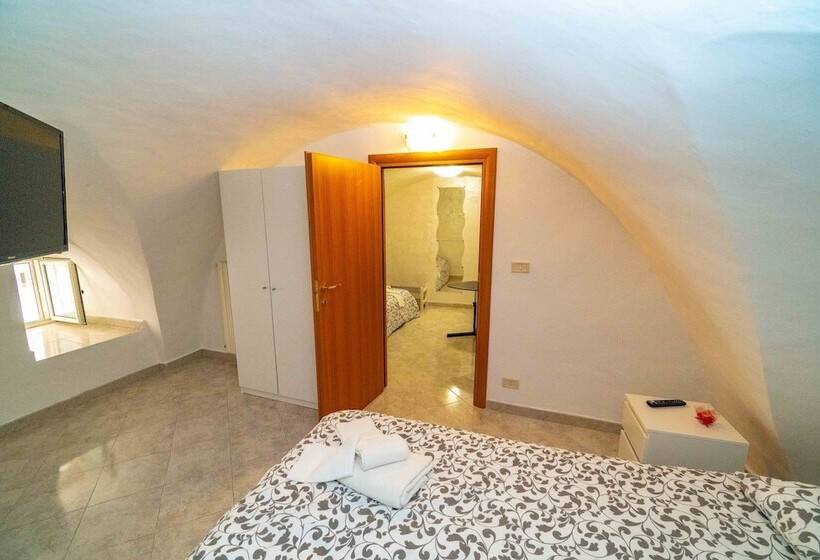 Пансион Sopramonte House