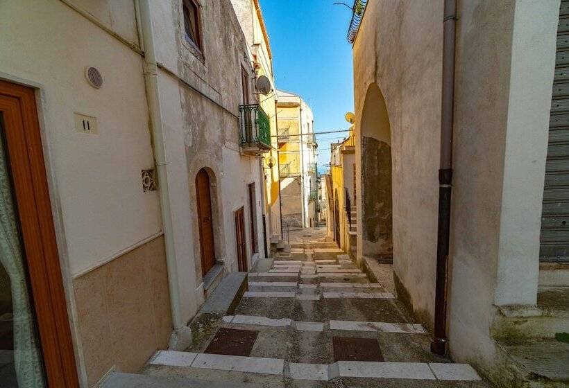 Пансион Sopramonte House