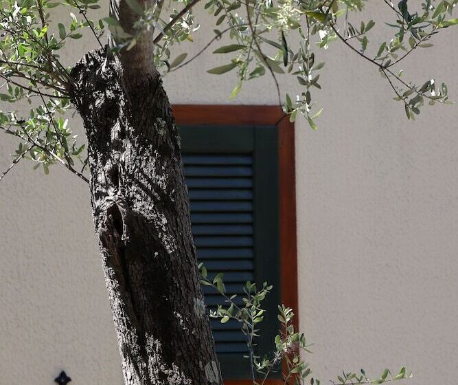 منتجع Parco Vacanze Lo Scoglio