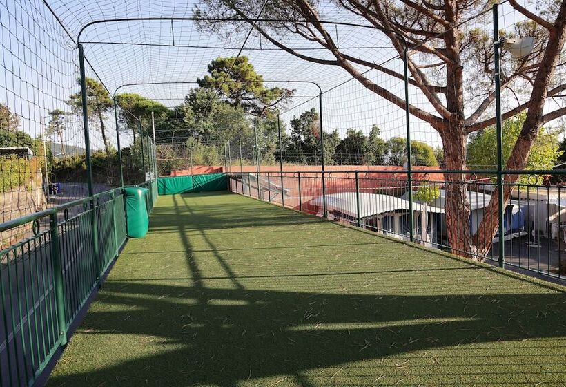 منتجع Parco Vacanze Lo Scoglio