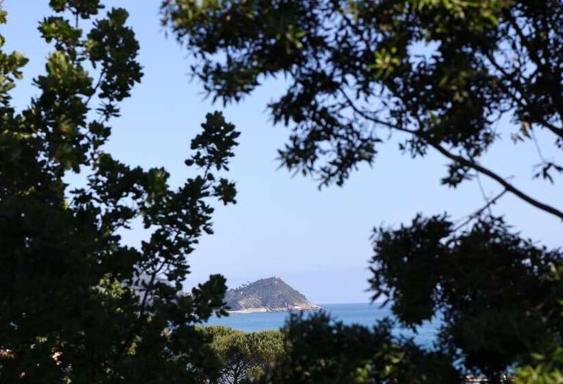 منتجع Parco Vacanze Lo Scoglio