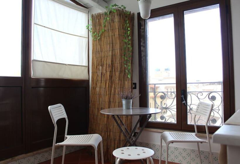 ベッドアンドブレックファースト Alma Nua