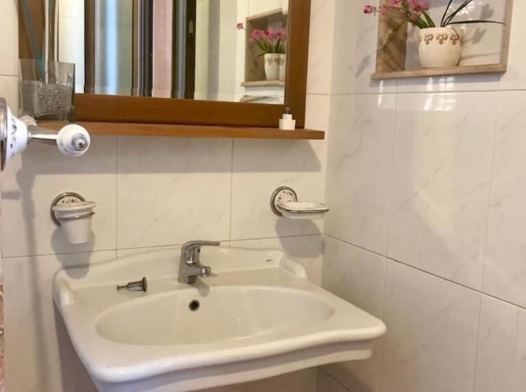 ベッドアンドブレックファースト Alma Nua