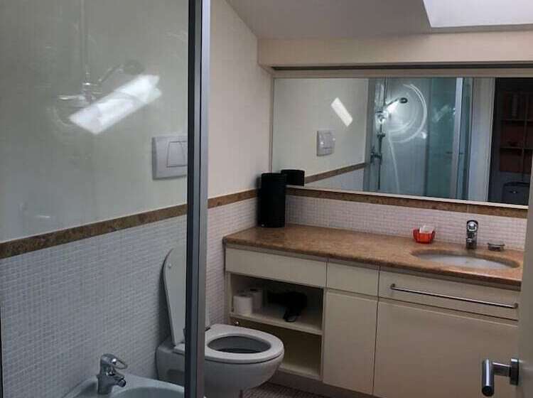 ベッドアンドブレックファースト At 9