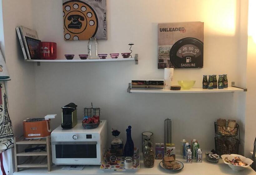 ベッドアンドブレックファースト At 9