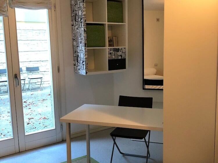 ベッドアンドブレックファースト At 9