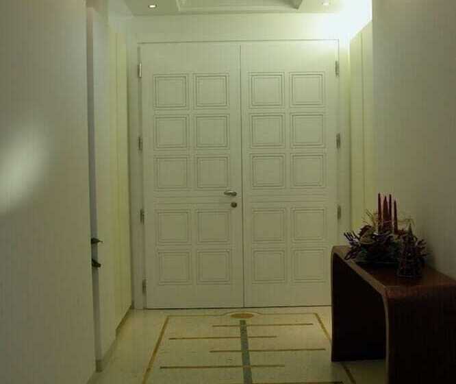 ベッドアンドブレックファースト At 9