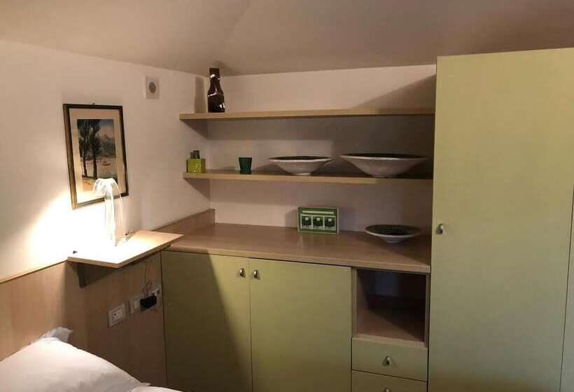 ベッドアンドブレックファースト At 9