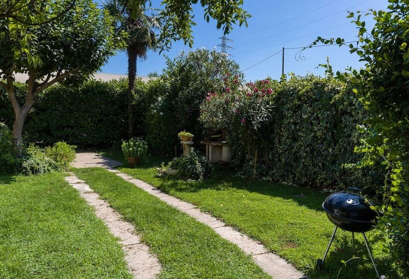 Bed and Breakfast Au Jardin Fleuri