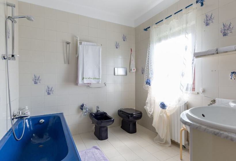 Bed and Breakfast Au Jardin Fleuri