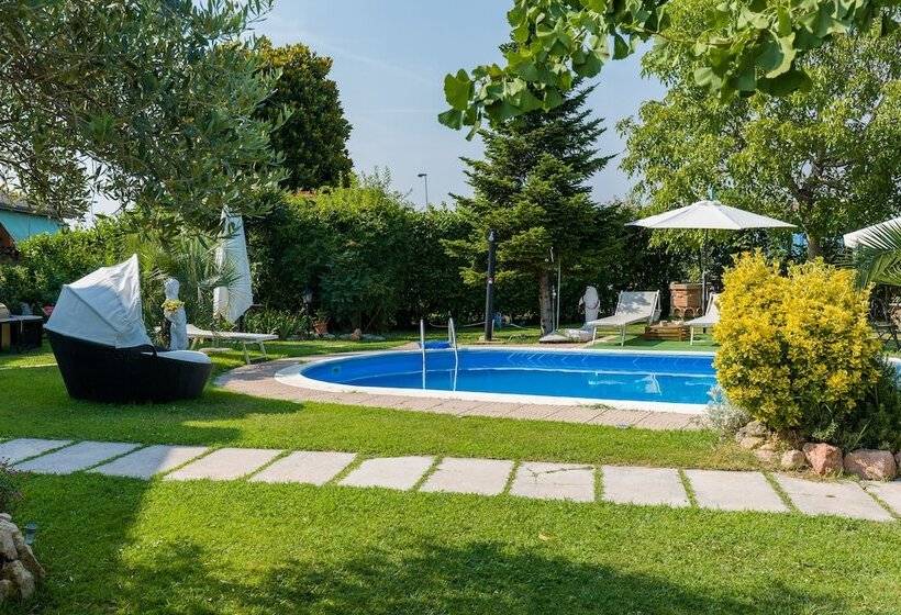 Bed and Breakfast Au Jardin Fleuri