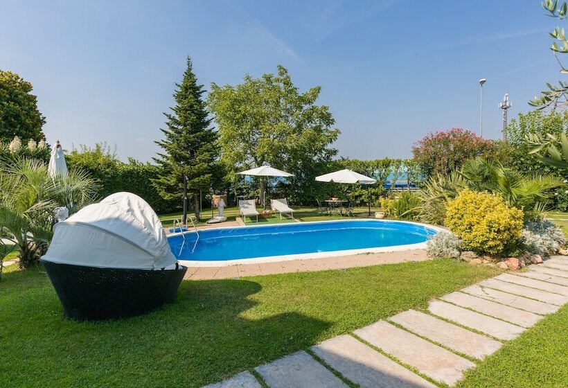 Bed and Breakfast Au Jardin Fleuri