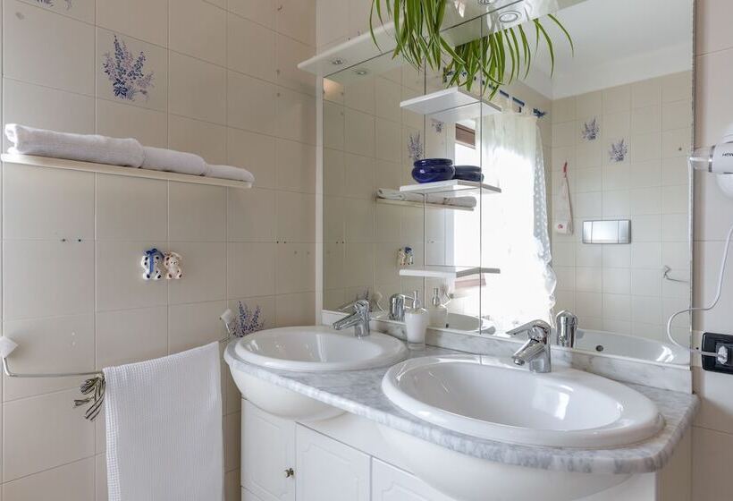 Bed and Breakfast Au Jardin Fleuri