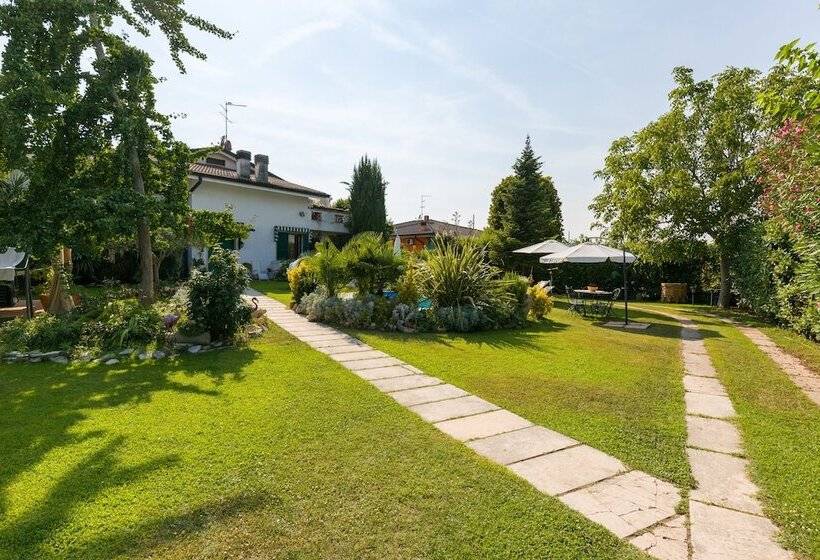 Bed and Breakfast Au Jardin Fleuri