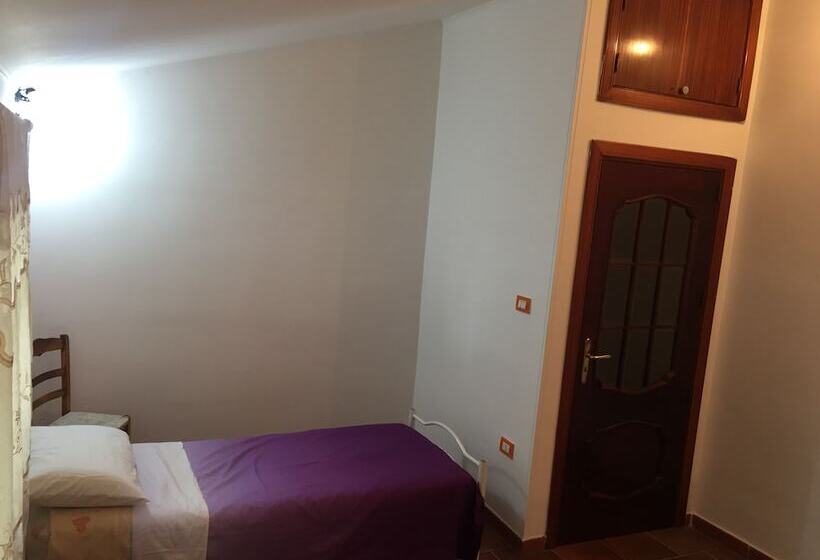 住宿加早餐  Casale Rendine