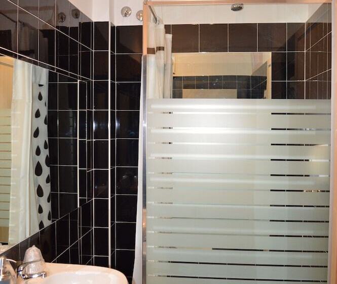 פונדק Torvaianica