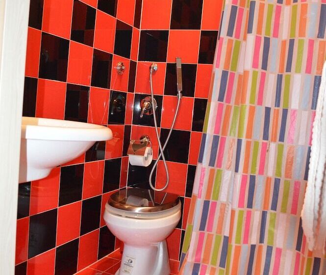 פונדק Torvaianica