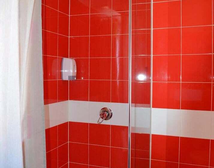 פונדק Torvaianica