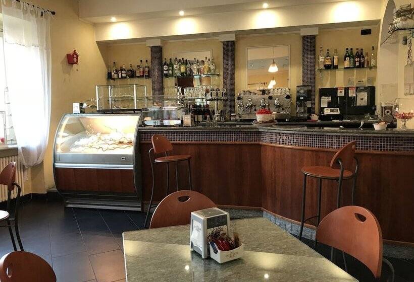 Отель Albergo Montoso Ristorante