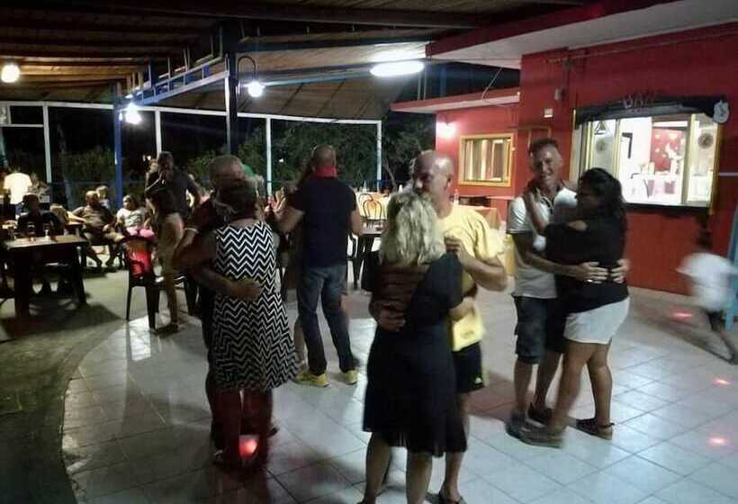 Отель Camping Lo Ionio