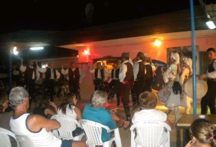 Отель Camping Lo Ionio