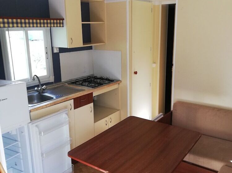 Отель Camping Lo Ionio