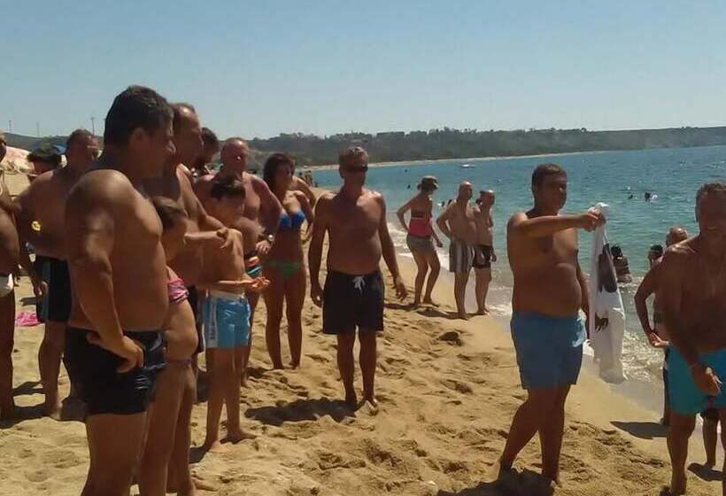 Отель Camping Lo Ionio