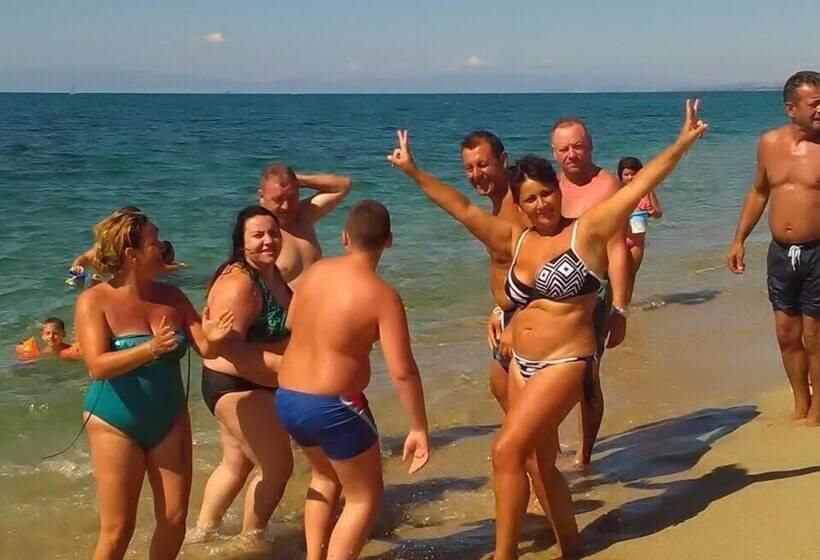 Отель Camping Lo Ionio