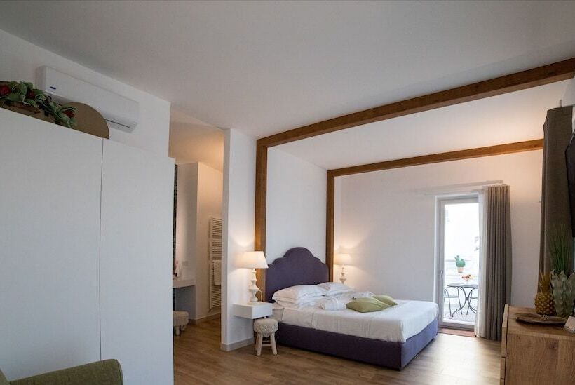 Отель Dimore Nel Tempo Widespread Homes & Trulli