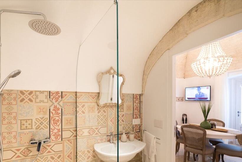 Отель Dimore Nel Tempo Widespread Homes & Trulli