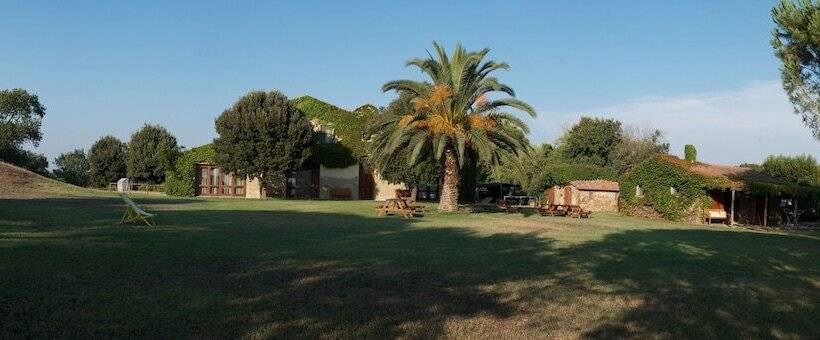 هتل روستایی La Selva