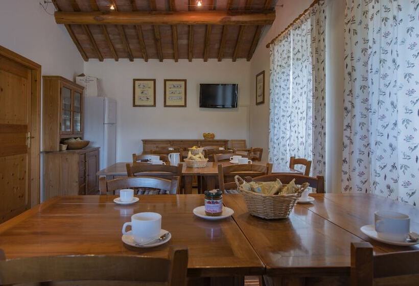 هتل روستایی La Selva