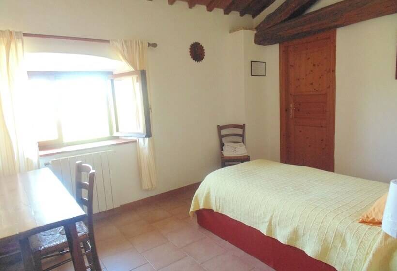 هتل روستایی La Selva