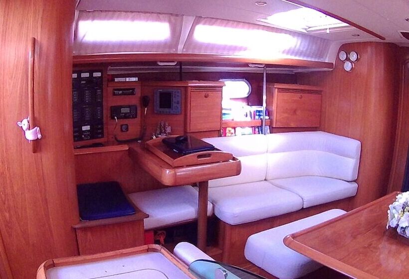 בית מלון כפרי Scugnizza Smeralda