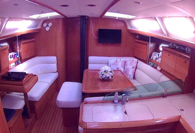 בית מלון כפרי Scugnizza Smeralda