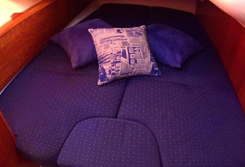 בית מלון כפרי Scugnizza Smeralda