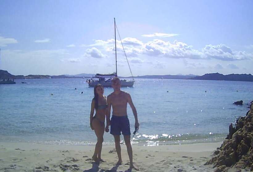 בית מלון כפרי Scugnizza Smeralda